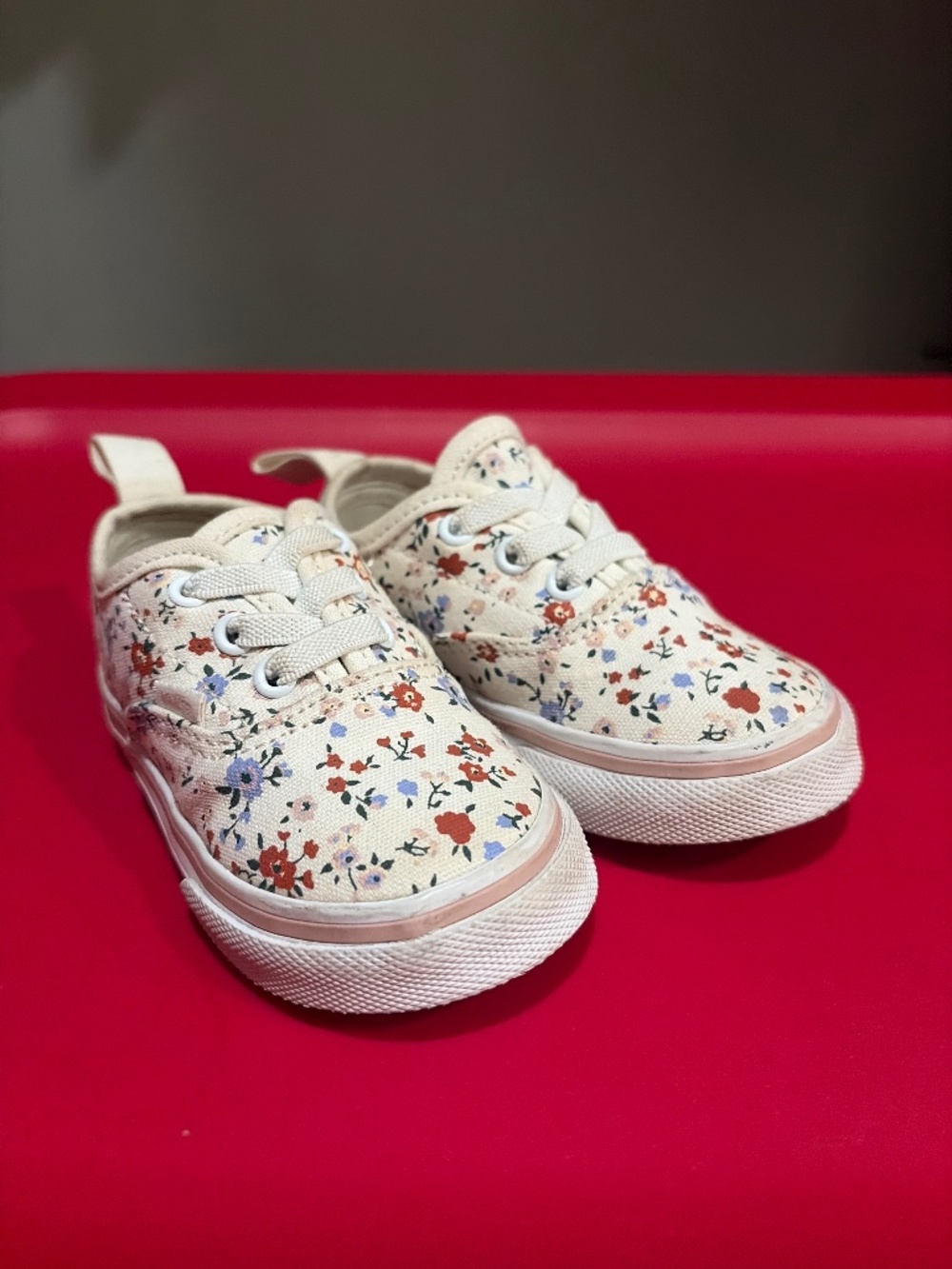 Toddler girl floral vans